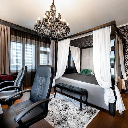 Premium Apt Kosice Center 3 Room 150M2 Hlavna Ulica Esterno foto
